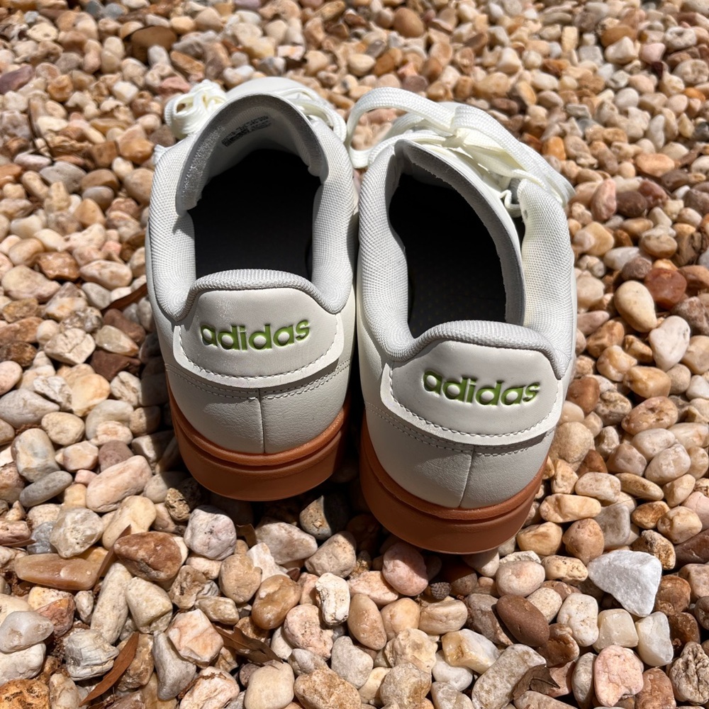 Adidas White and Green Sneakers NWT - Picture 4 of 9
